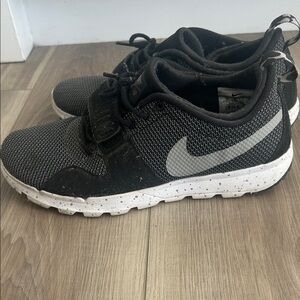 Men’s Nike SB Black and Gray Sneakers